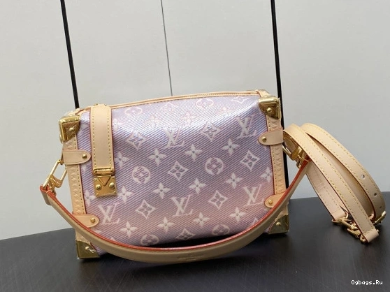 TRUNK VUITTON MM SIDE LOUIS 0111